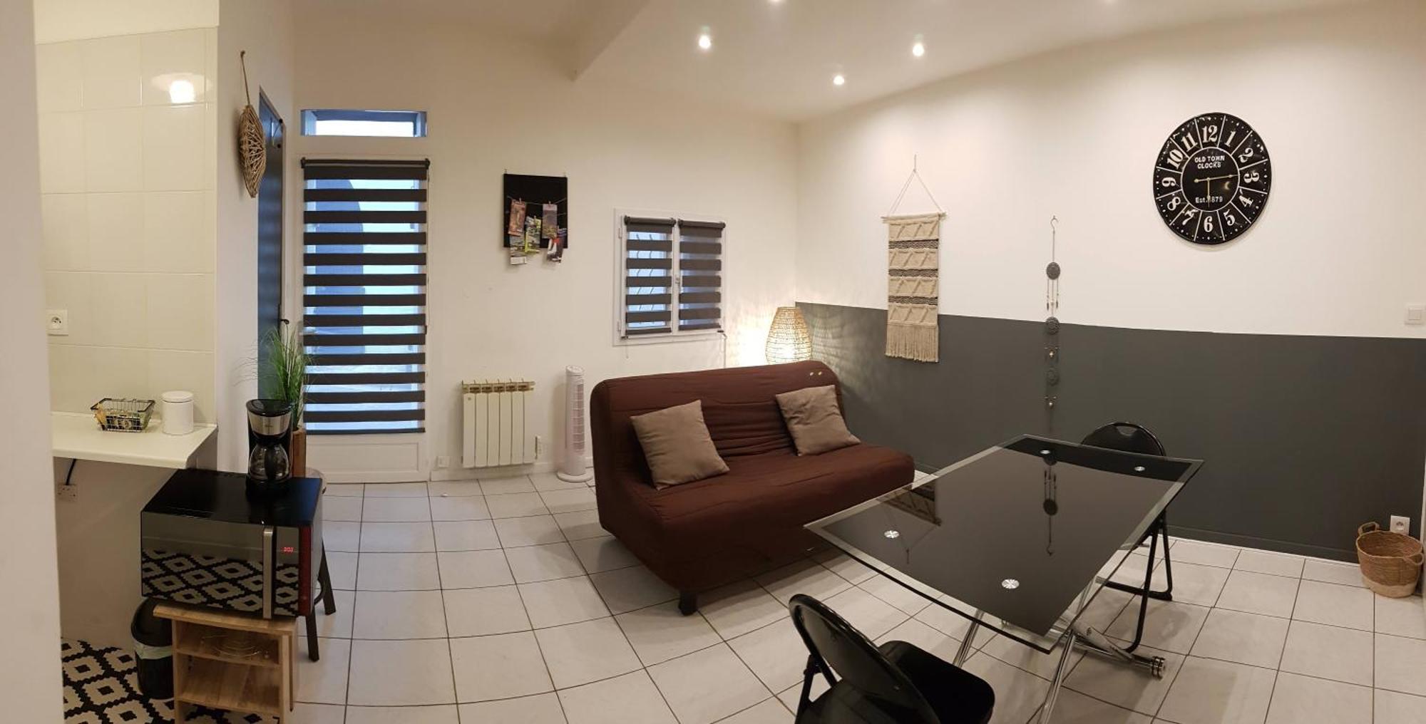 Le Colonel, Studio Au Coeur Du Village En Rez-De-Chaussee D'Une Ancienne Maison Marseillan  Buitenkant foto